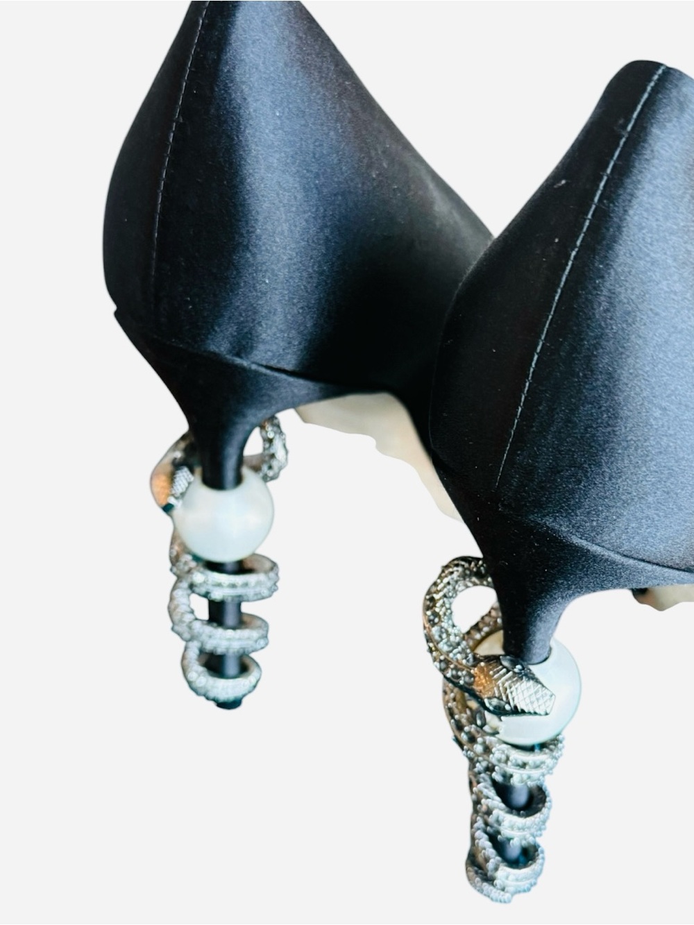 Chanel Black Satin Serpent Pumps 2016 Pre-Fall Paris-Rome Collection Size 36.5 - Picture 7 of 10